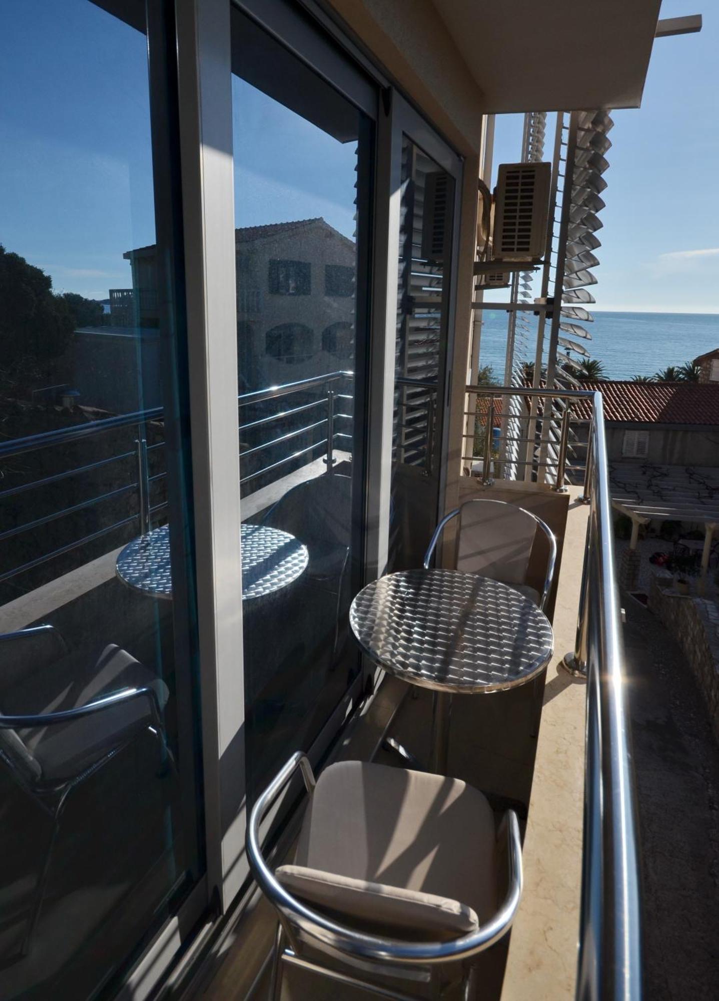 Apartments Rafailovic Ljubo Rafajlovići Kamer foto