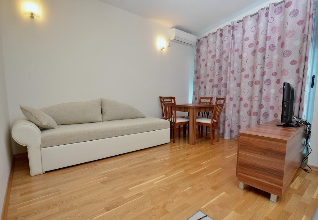 Apartments Rafailovic Ljubo Rafajlovići Kamer foto